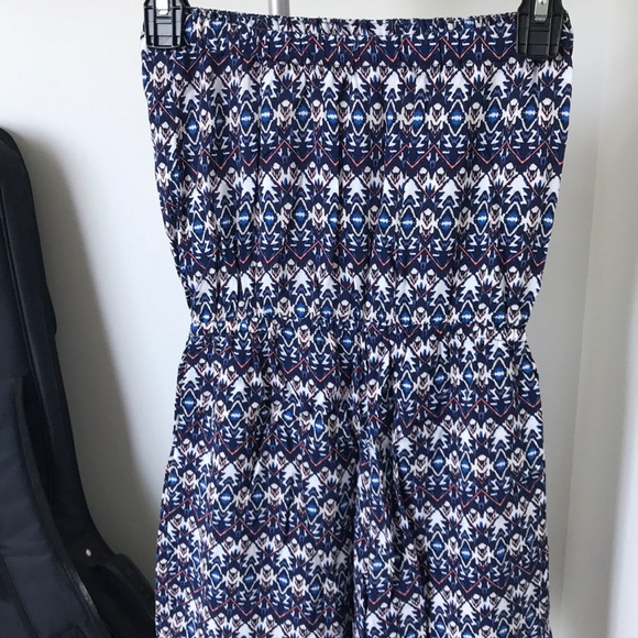 Strapless Patterned Romper - Picture 2 of 4